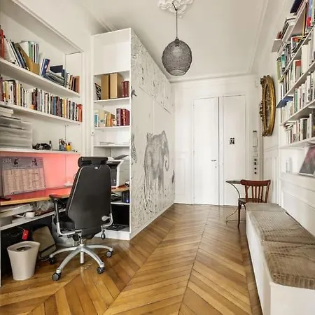 Appartamento Elegant Hausmannien Proche Champs Elysees Parigi